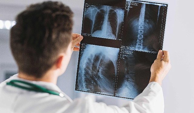 “Dr. Türktemiz; İyonlaştırıcı Radyasyonun Olumsuz Tesirlerini Azaltmak Mümkün”