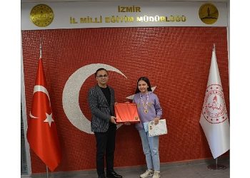 Dünya Şampiyonumuz Zümra Cihan Vilayet Ulusal Eğitim Müdürü Dr. Ömer Yahşi’yi Ziyaret Etti
