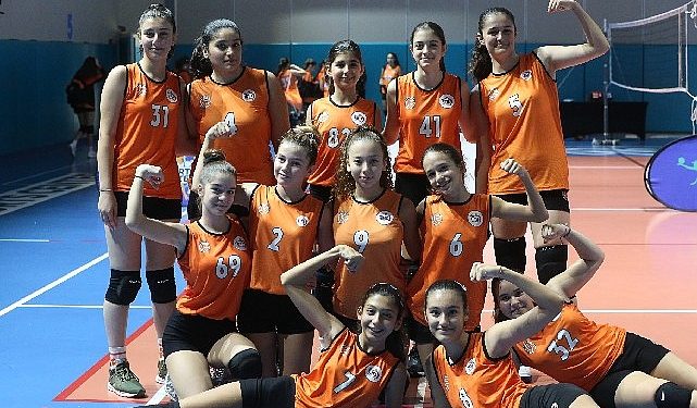 Eczacıbaşı Geleceğe Smaç 15. Gelişim Kadroları Turnuvası Sona Erdi