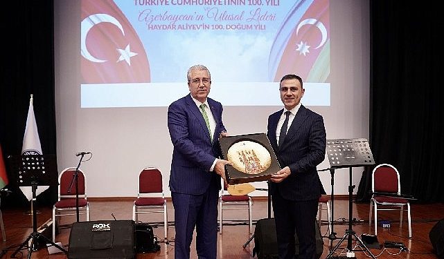 Ege’de “Türkiye Cumhuriyeti’nin 100 Yılı ve Azerbaycan’ın Ulusal Başkanı Haydar Aliyev’in Doğumunun 100 Yılı” kutlandı