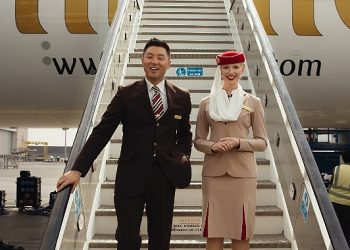 Emirates marka elçisi Penélope Cruz’un yer aldığı reklam sineması çekimlerinin kamera gerisi yayınlandı