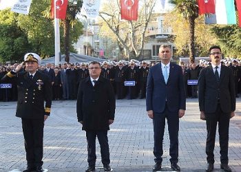 Gazi Mustafa Kemal Atatürk gölcük’te merasimle anıldı
