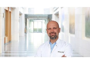 Hudut sıkışması bardak tutmaya bile engel 