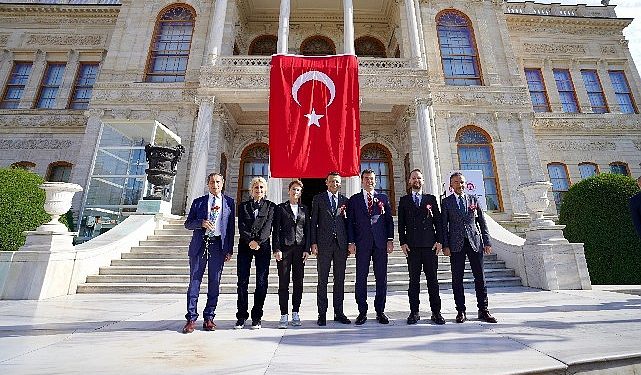 İmamoğlu, ’10 Kasım Mevlidi’ne katıldı