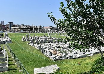 İzmir “2024’te Seyahat Edilmesi Gereken 10 Şehir” listesine girdi