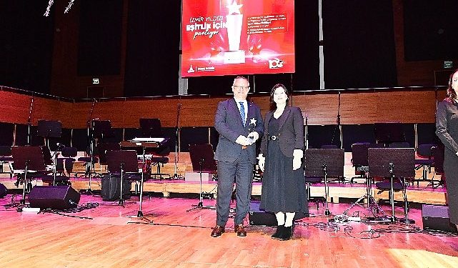 İzmir Yıldızı mükafatları sahiplerini buldu