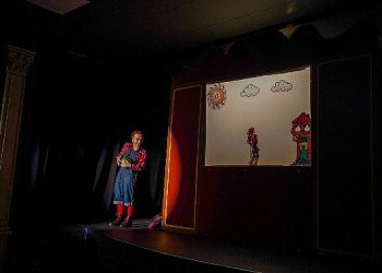 “Karagöz Çiftlik Bekçisi” Memleketler arası Tarsus Kukla Şenliği’ne konuk oldu