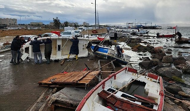 Karşıyaka Belediyesi’nde taşkın alarmı