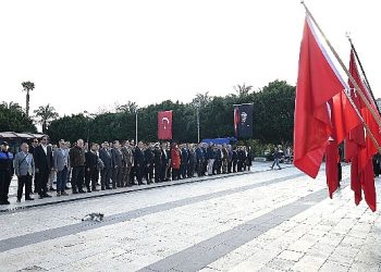 Kemer’de öğretmenler günü kutlandı