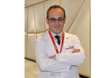 Küçük Kesi ile Omurga Cerrahisi Süratli Düzgünleşme Sağlıyor