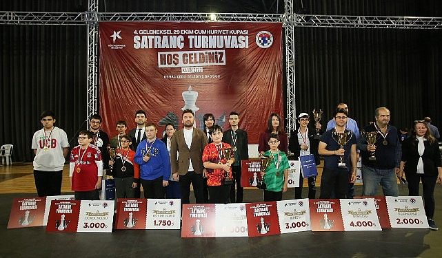 Küçükçekmece’de 29 ekim satranç turnuvası heyecanı