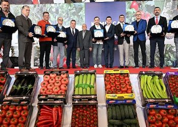 Kumluca Toptancı Halleri dönem açılışı gerçekleşti