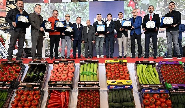 Kumluca Toptancı Halleri dönem açılışı gerçekleşti