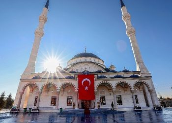 Kurtuluş Bilal-i Habeşi Camii İbadete Açıldı