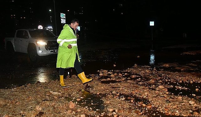 Lider Abdullah Özyiğit, gece boyunca çalışmaları yerinde inceledi