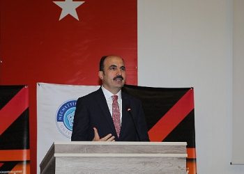 Lider Altay NEÜ’de Öğrencilerle Buluştu