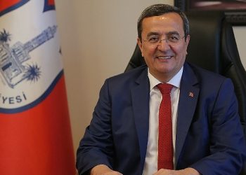 Lider Batur’dan 10 Kasım iletisi: Atatürk özgürlüktür