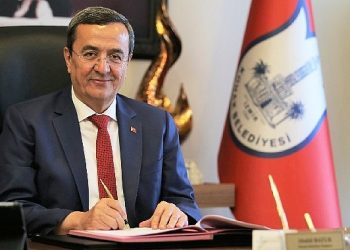 Lider Batur’dan bayana şiddeti tedbire evrakına imza