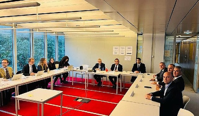 Lider Böcek Fransa’da Antalya’nın geleceğini kurtaracak mutabakat için imzalar atıldı