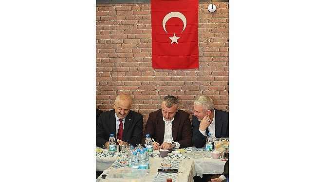 Lider Büyükakın, Gebze esnafıyla bir ortaya geldi
