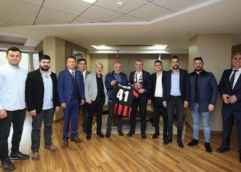 Lider Büyükakın: Tesislerimizin tamamı halkımızın buyruğunda