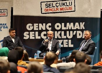 Lider Pekyatırmacı gençlerle buluştu