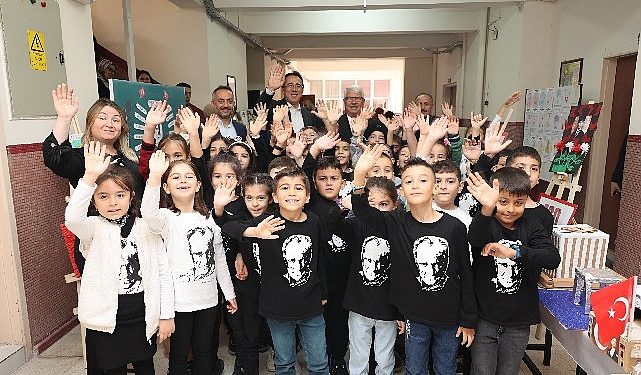 Lider Savran 19 mayıs ilkokulu öğrencileri tarafından hazırlanan sergiyi gezdi