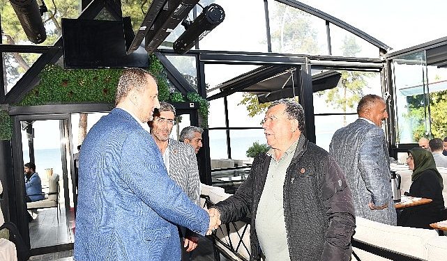 Lider usta muhtarlarla buluştu