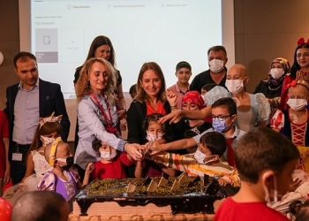 Lösemiyi Yenen Minik Kahramanlar Bir Ortadaydı