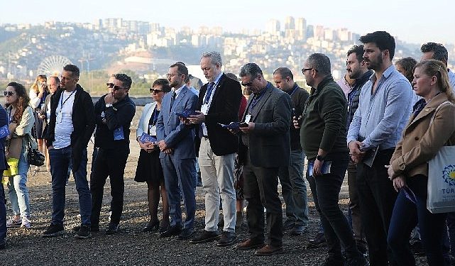 Mavi Bayrak sorumluları taban çamurunu inceledi