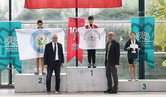 Nilüfer Belediyesi: Yüzme yarışında dereceye girenler ödüllendirildi