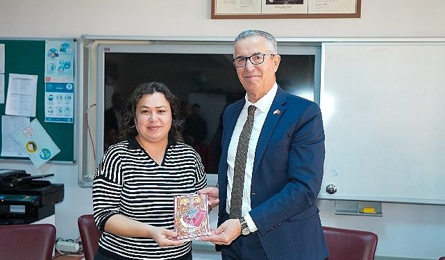 Öğretmenlere Cumhuriyetin 100 yılına özel armağan