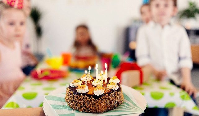 Pasta üzerinde çocuklarımızı bekleyen tehlike : Maytap