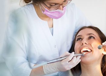 Prof. Dr. Esra Can: Bu Besinler Diş Erozyonunu 37 Kat Arttırıyor