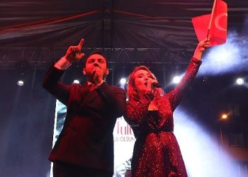 Saray’da Cumhuriyet ve Kurtuluş coşkusu birleşti