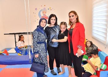 Sare Davutoğlu Mola Konutu’nu çok beğendi