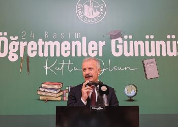 Sivas belediyesi’nden öğretmenler günü programı…