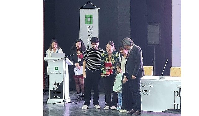 Tamirhane’ye Raci Bademli Düzgün Uygulamalar Mükafatı