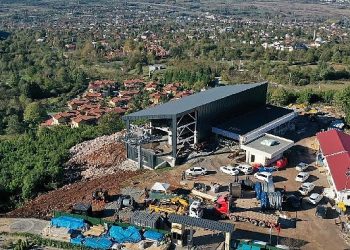 Teleferik’te ana çizgi boyunca haberleşme halatı