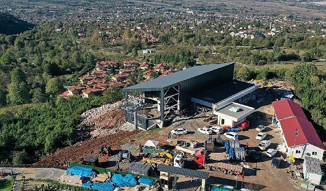 Teleferik’te ana çizgi boyunca haberleşme halatı