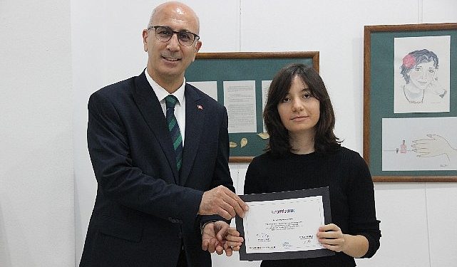 Tomris Uyar’ın hikayesini çizgilerle anlattılar