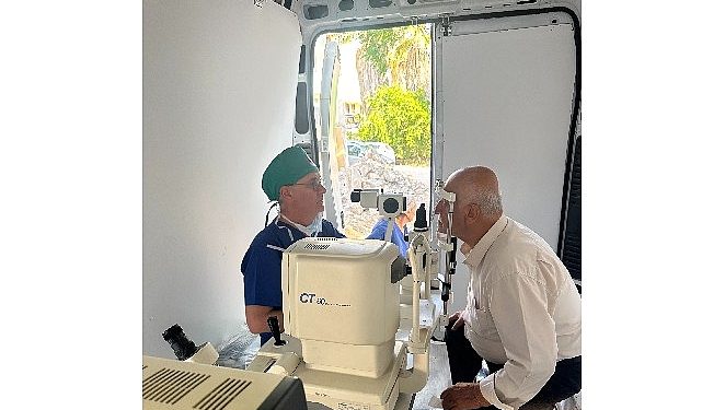 Türk ve Japon göz doktorları  zelzele ve doğal afetleri konuştular