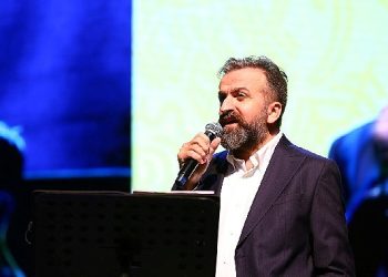 Üstat Karakoç süper bir gecede şiirleriyle anıldı