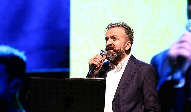 Üstat Karakoç süper bir gecede şiirleriyle anıldı