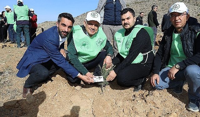 Yahyalı’da binlerce fidan toprakla buluştu