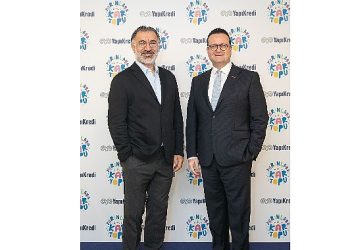 Yapı kredi’den cumhuriyet’in 100.yılında milyonlarca çocuk için yarınlara kartopu