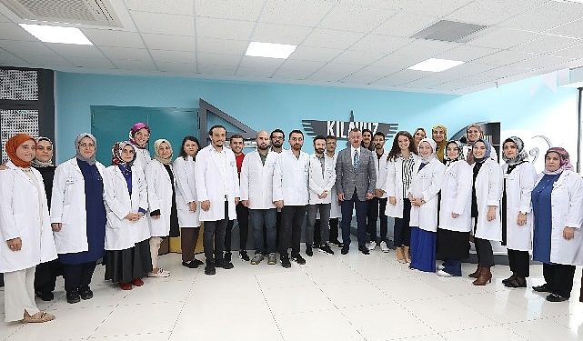 “Yarınlarımız, öğretmenlerimizin yetiştirdiği jenerasyonlar kadar güçlü olacak”