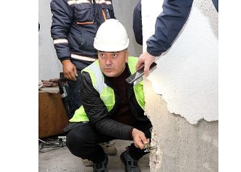 Zelzeleye güçlü mudanya için “hızlı tarama ile bina testi” başladı