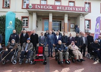 11 Engelli Vatandaşa Akülü Araçları Teslim Edildi