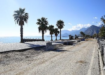 2. Etap Konyaaltı Kıyı Projesi’nde çalışmalar sürüyor